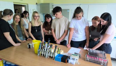Studenti zdravotnické školy z Ostravy se seznámili s provozem Nemocnice AGEL Podhorská 
